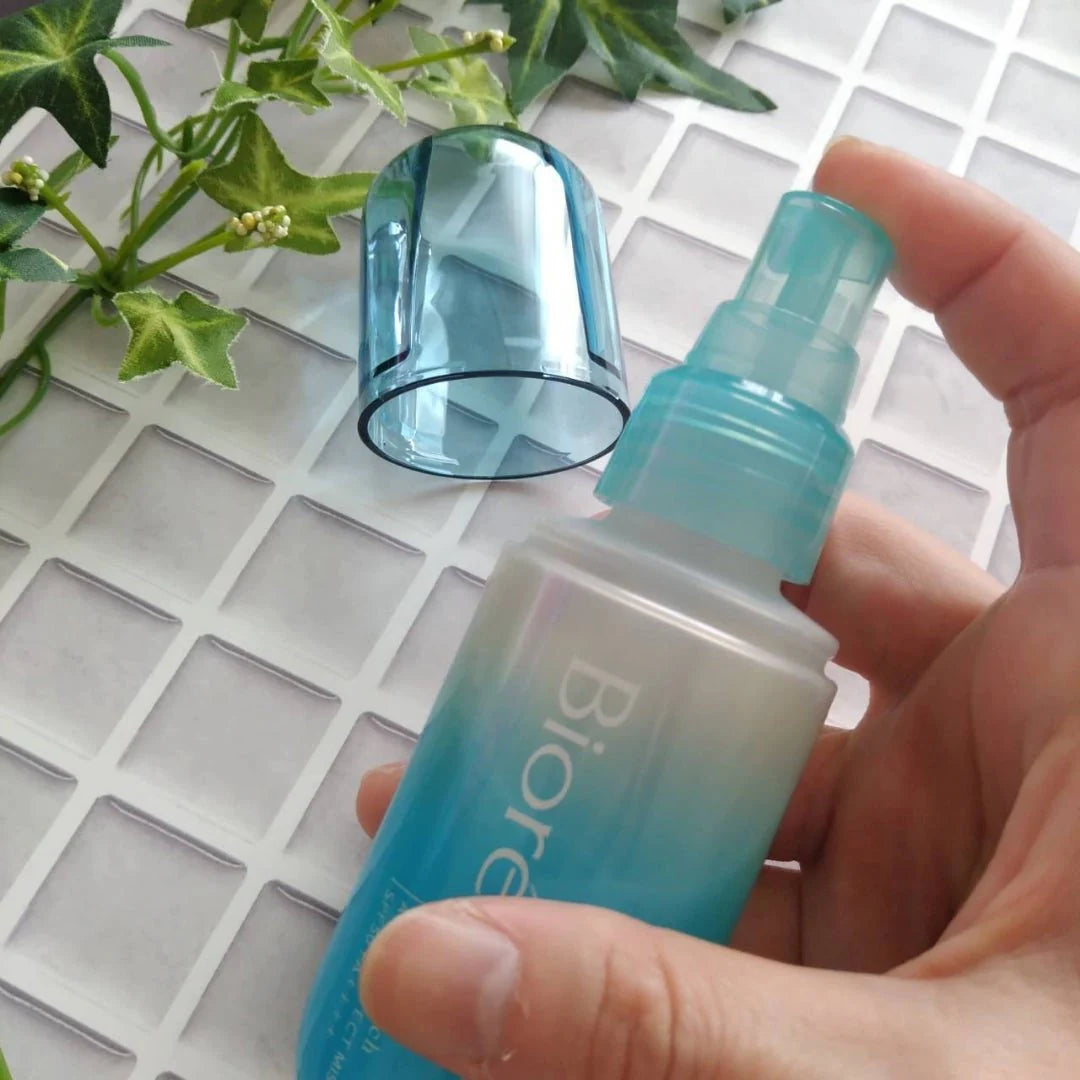 UV AQUA RICH INVISIBLE FACE MIST SPF 50