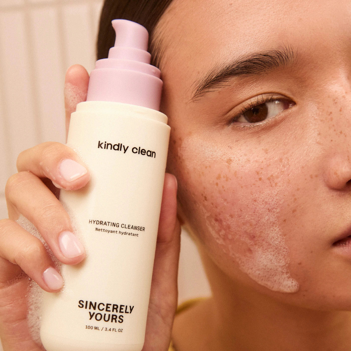 Kindly Clean Hydrating and Soothing Foaming Gel Cleanser